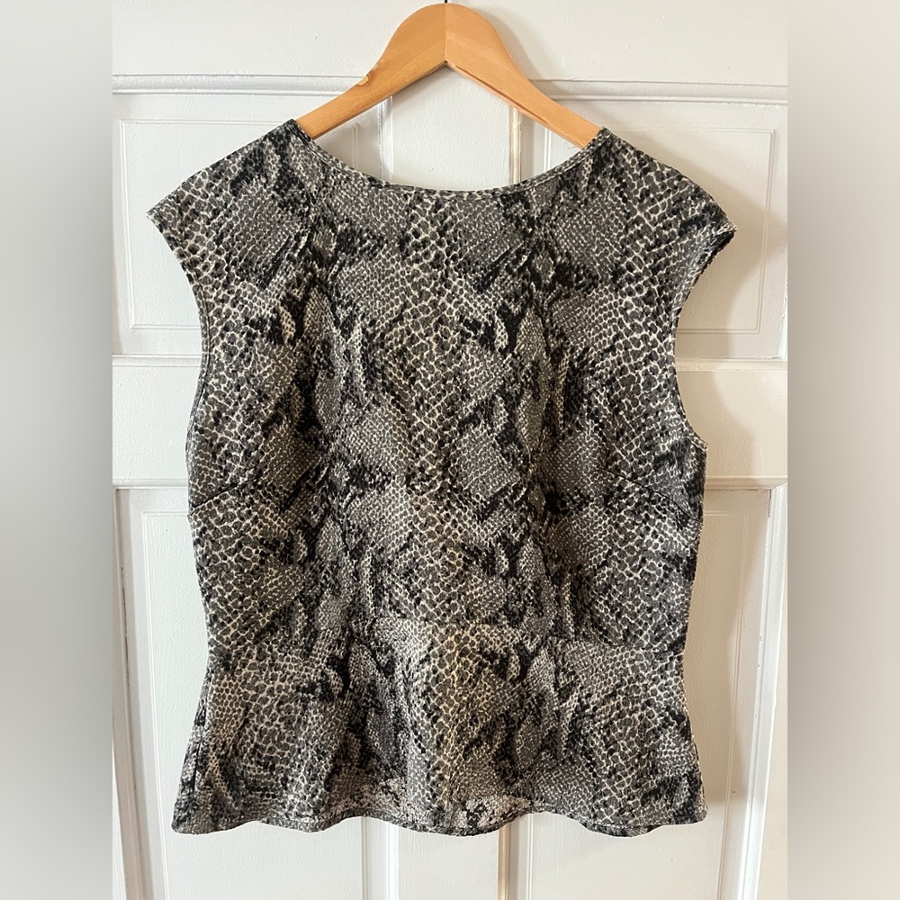 Ann Taylor Vintage Y2K Ruffle Snake Skin Top  Sz 10